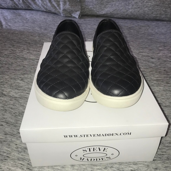 Steve Madden ECENTRCQ Black Sneakers - Picture 4 of 4